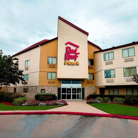 Red Roof Inn Plus+ Houston - Energy Corridor Extérieur photo