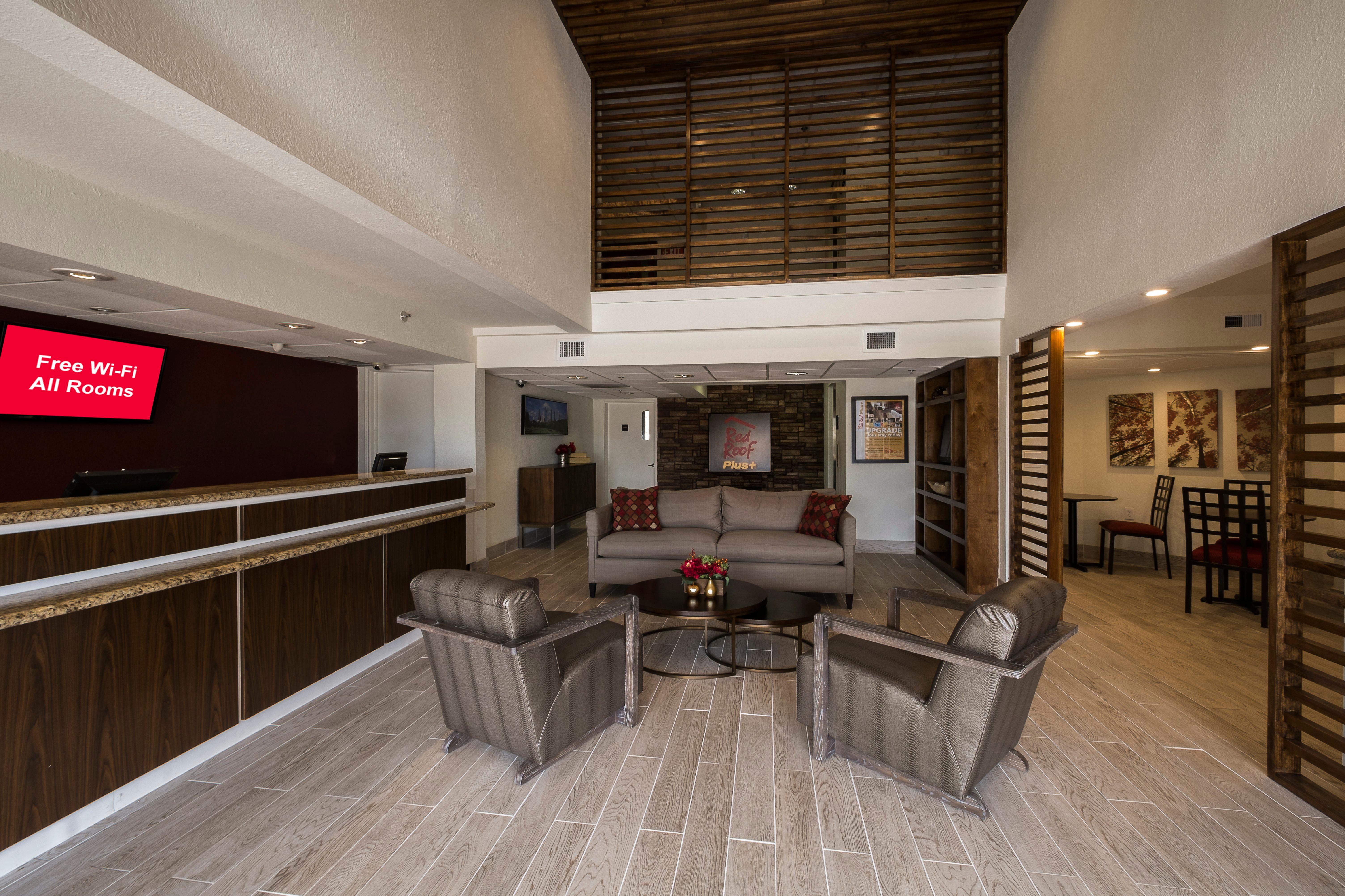 Red Roof Inn Plus+ Houston - Energy Corridor Extérieur photo