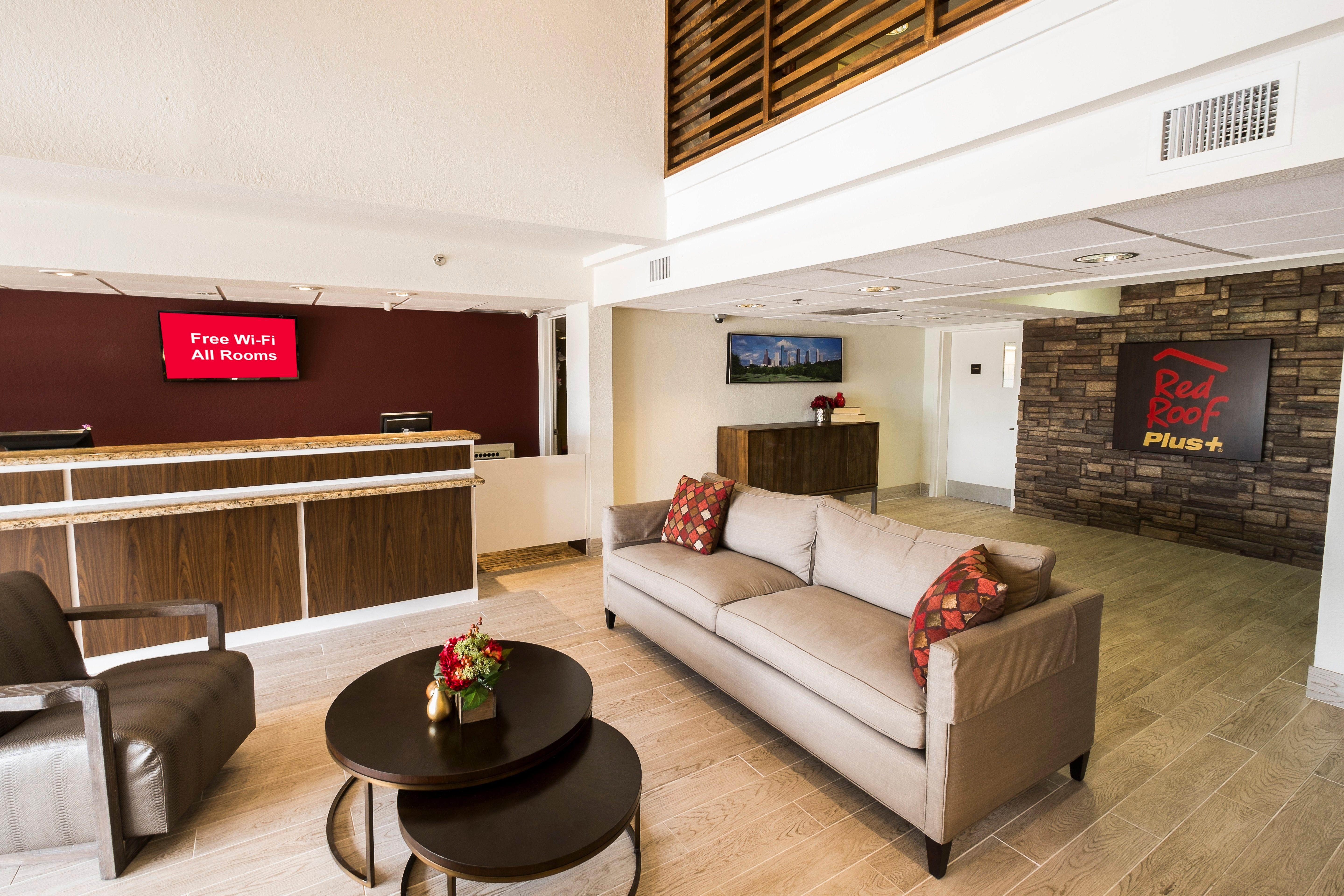 Red Roof Inn Plus+ Houston - Energy Corridor Extérieur photo