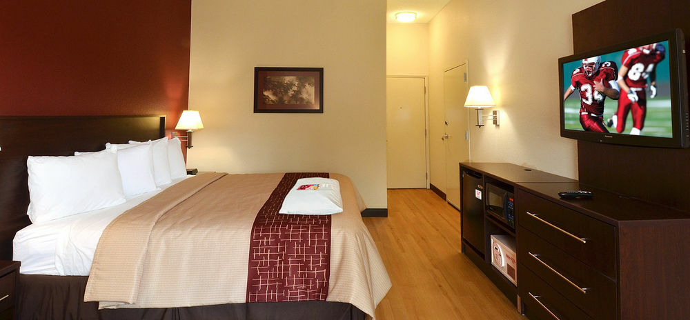 Red Roof Inn Plus+ Houston - Energy Corridor Extérieur photo